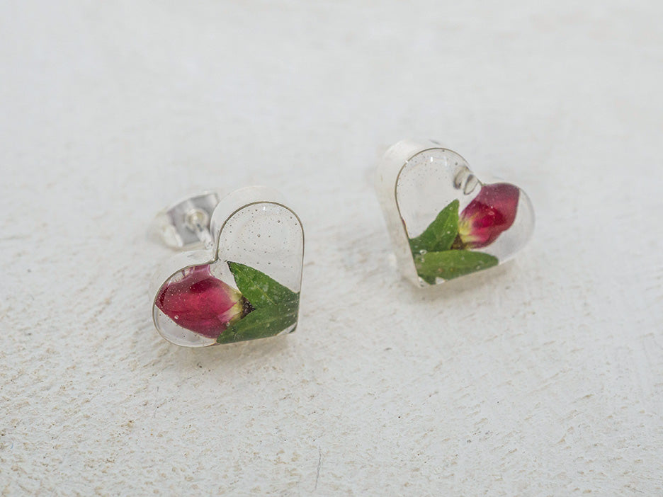 Primavera Rosebud Earring, Small Heart on Post