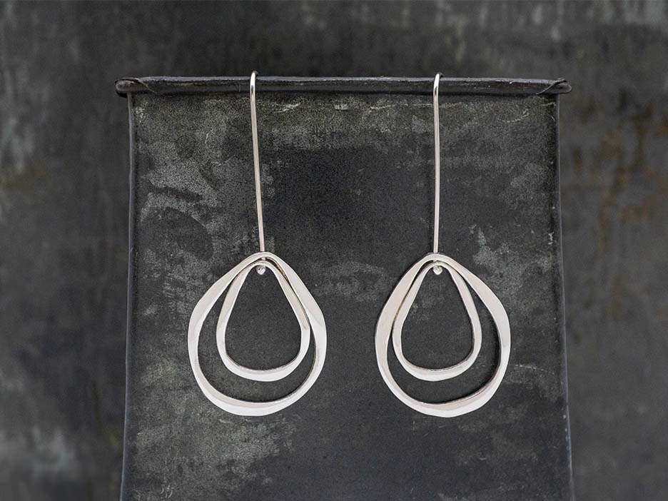 Petite Double Eliptical Earring on Hook