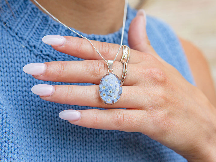 Primavera Forget Me Not Necklace, Medium Oval