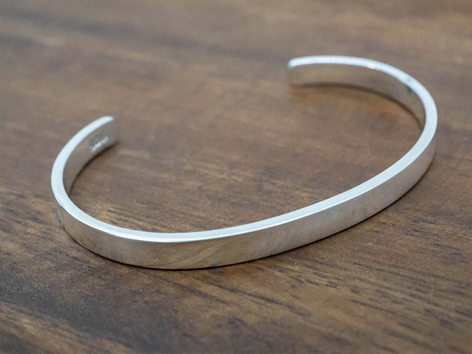 Simple Bright Cuff
