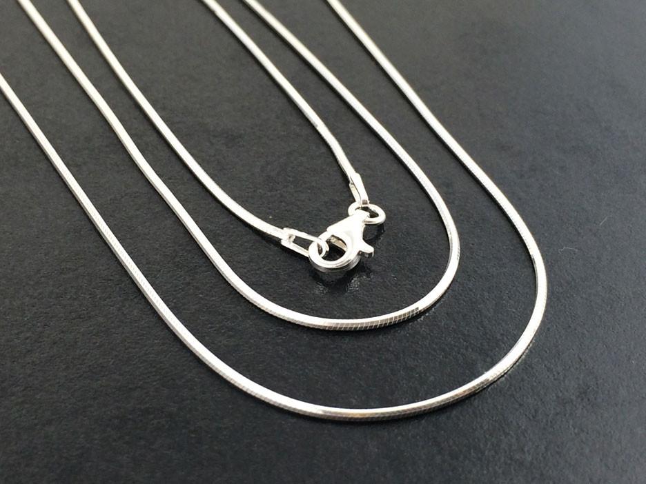 18" sterling silver diamond cut chain with lobster clasp