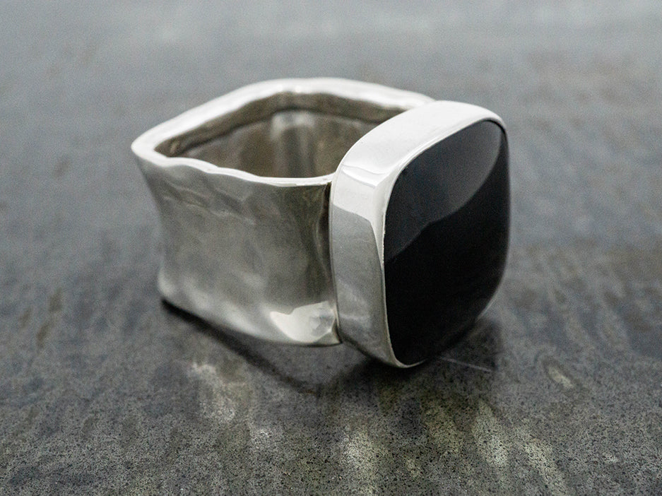Obsidian Cuadrado Ring