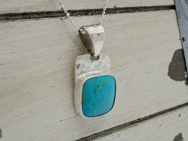 Turquoise Cuadrado Pendant