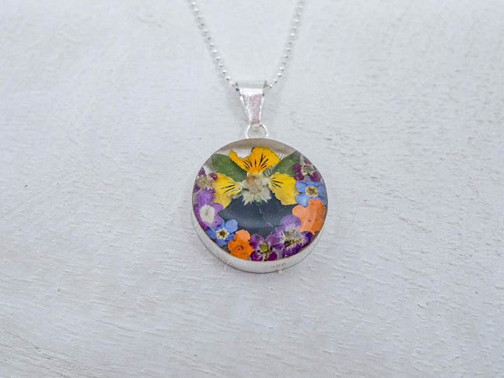 Primavera Necklace, Medium Round