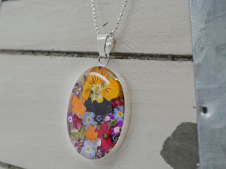 Primavera Necklace, Large Oval