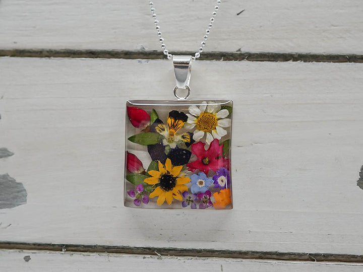 Primavera Necklace, Large Square