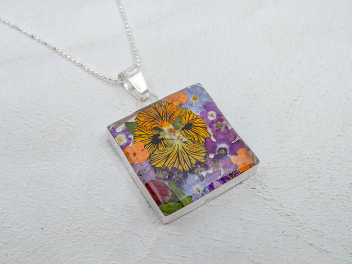 Primavera Necklace, Large Square