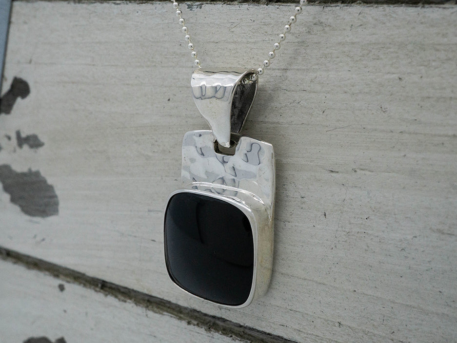 Obsidian Cuadrado Pendant