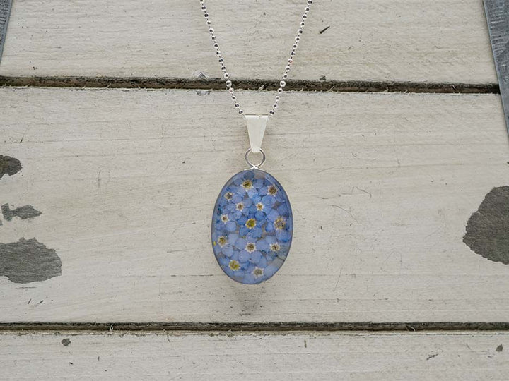 Primavera Forget Me Not Necklace, Medium Oval