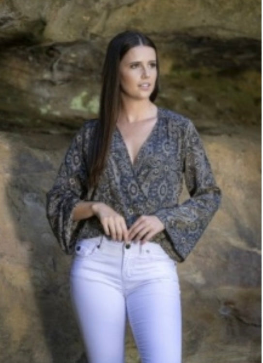 C1170 Astrid Wrap Top