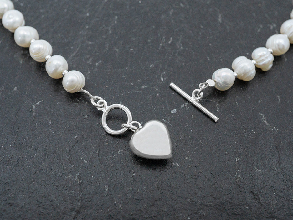 Pearl Necklace w/ Heart Toggle