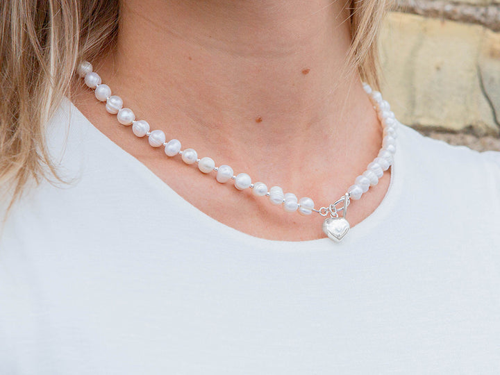 Pearl Necklace w/ Heart Toggle