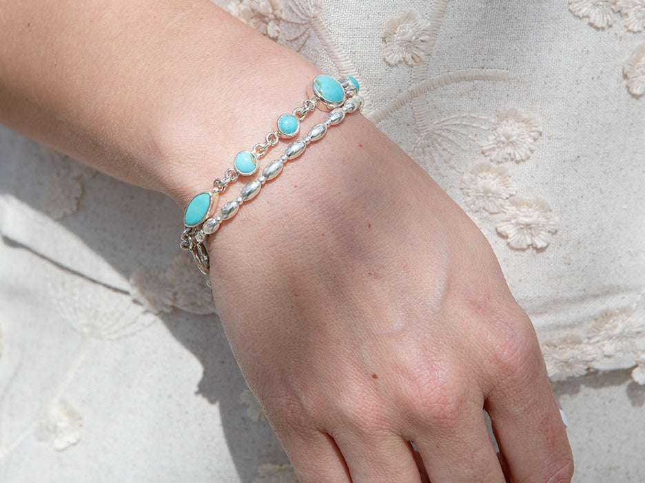 Elegant Turquoise Linked Bracelet