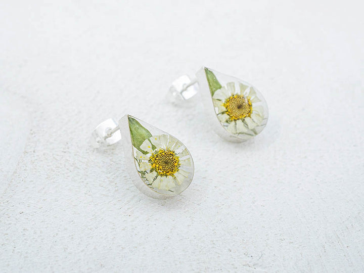 Primavera Daisy Earring, Small Teardrop on Post