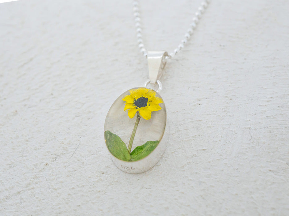 Primavera Sunflower Necklace, Small Oval