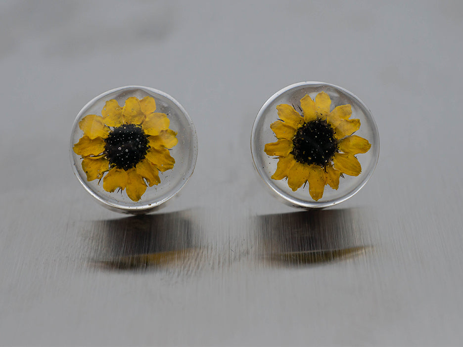 Primavera Sunflower Earring, Small Round on Post