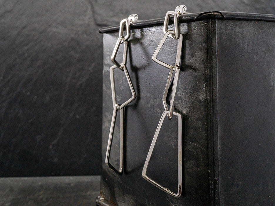 Dangling Trapezoids Earring on Post