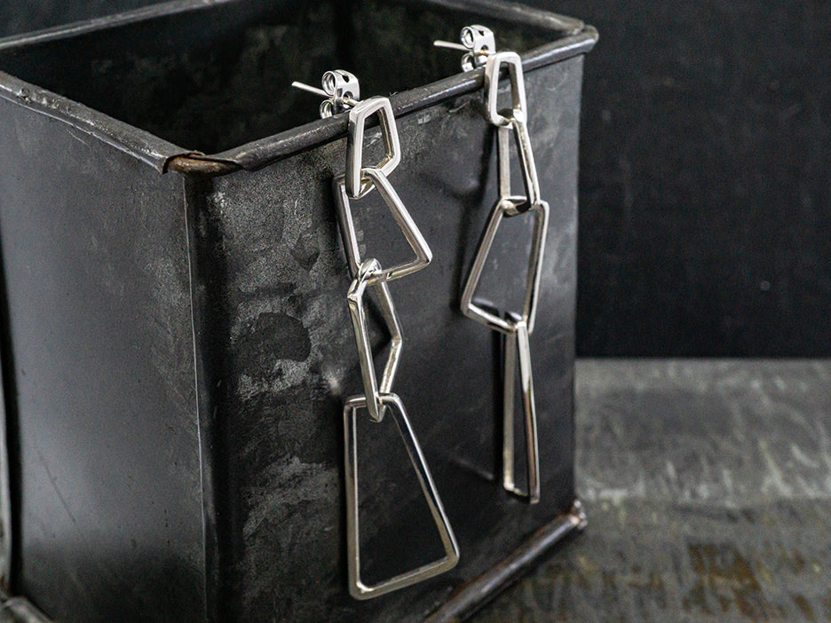 Dangling Trapezoids Earring on Post