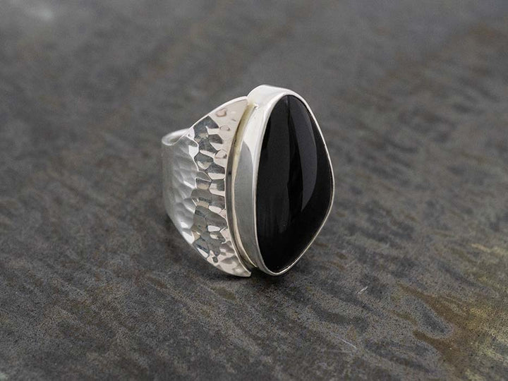 Obsidian Media Luna Ring