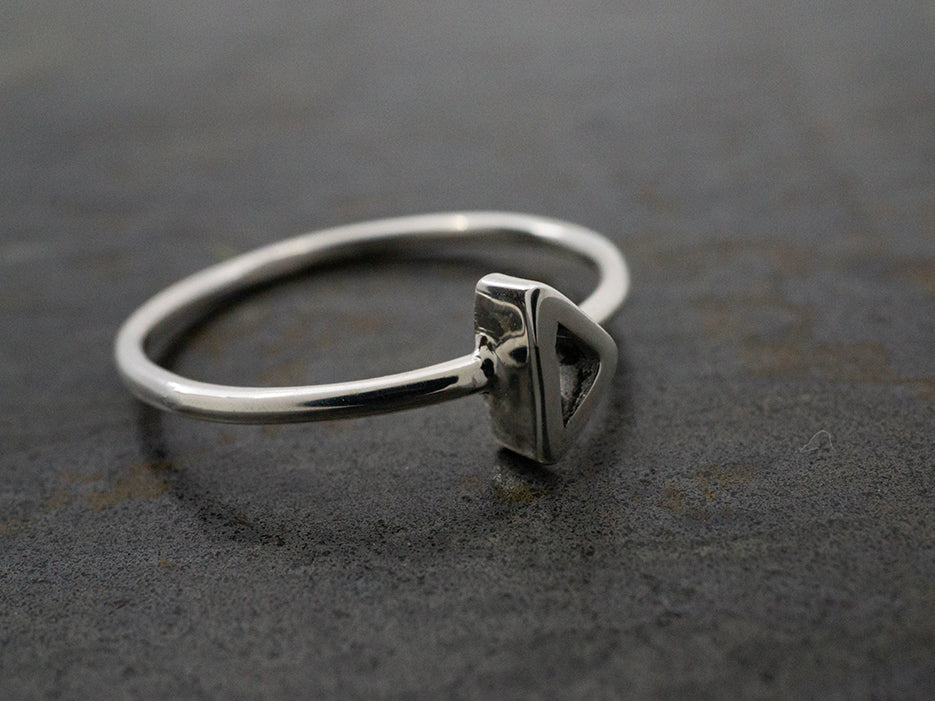 Triangle Mini Ring