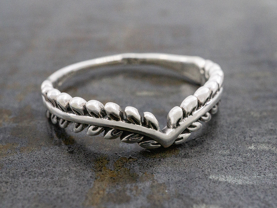 Laurel Wreath Ring