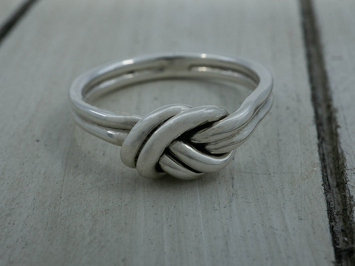 Double Knot Ring