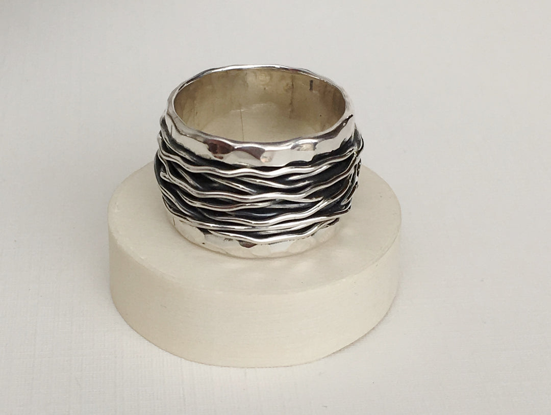 Corrugated Ring with Wire