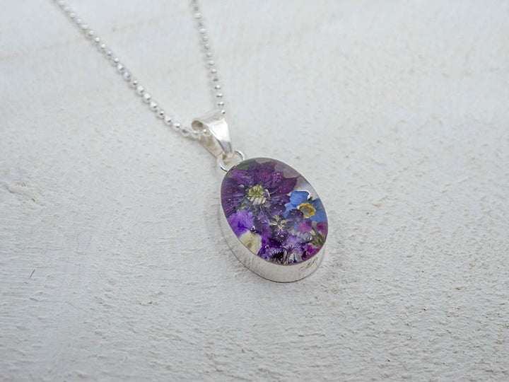 Primavera Necklace, Small Oval