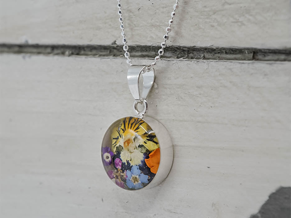 Primavera Necklace, Small Round