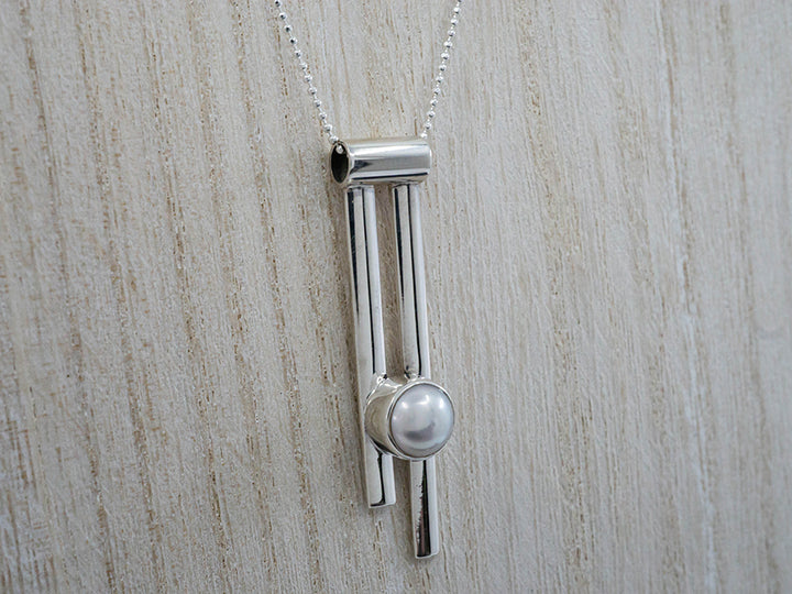 Modern Chimes Pendant with Pearl