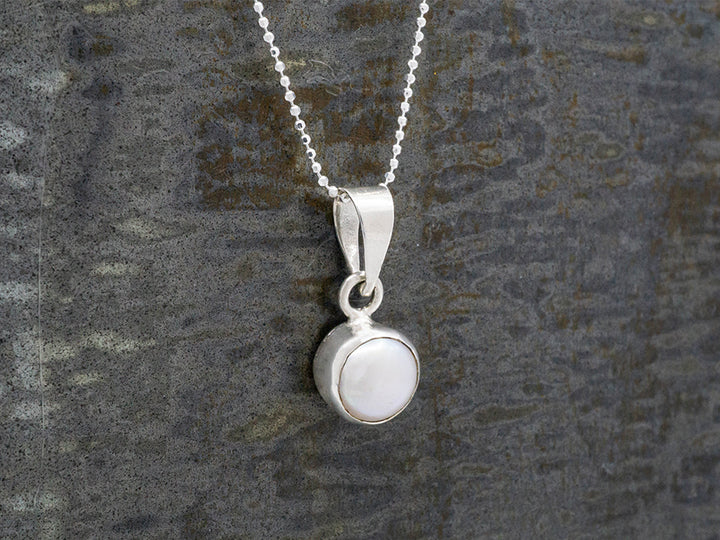 Simple White Pearl Pendant